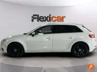 Usado Audi A3 Sportback 150 CV (110 kW) 2018 Blanco Utilitario