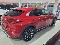 Usado Kia XCeed 141 CV (103 kW) 2025 Granate SUV