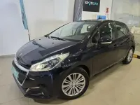 Usado Peugeot 208 Signature Sky 82 CV (60 kW) 2019 Azul Utilitario