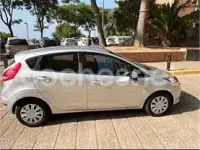 Usado Ford Fiesta 90 CV (66 kW) 2011 Blanco Berlina