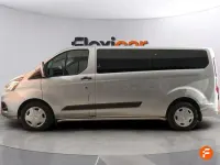 Usado Ford Tourneo Titanium 130 CV (95 kW) 2023 Gris / plata Monovolumen