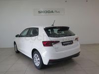 Usado Skoda Fabia 80 CV (58 kW) 2024 Blanco Berlina