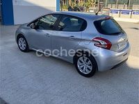Usado Peugeot 208 Active 68 CV (50 kW) 2014 Gris / plata Utilitario