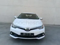 Usado Toyota Auris Active 116 CV (85 kW) 2018 Blanco Berlina