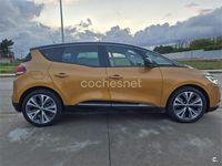 Usado Renault Scénic IV Zen 130 CV (95 kW) 2017 Amarillo Monovolumen