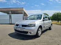 Usado Renault Clio II 60 CV (44 kW) 2006 Gris / plata Berlina