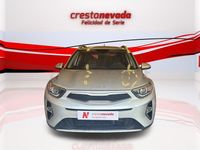 Usado Kia Stonic 100 CV (73 kW) 2022 Gris / plata SUV
