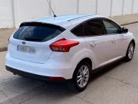 Usado Ford Focus Trend 120 CV (88 kW) 2015 Blanco Berlina