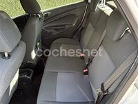 Usado Ford Fiesta Trend 82 CV (60 kW) 2011 Blanco Berlina