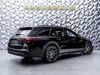 Usado Mercedes E450 367 CV (269 kW) 2025 Negro Familiar