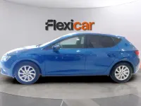 Usado Seat Leon Reference 105 CV (77 kW) 2015 Azul Berlina
