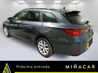 Usado Seat Leon ST Style 110 CV (80 kW) 2023 Gris Familiar