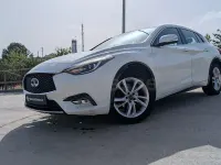 Usado Infiniti Q30 Premium 109 CV (80 kW) 2018 Blanco Berlina