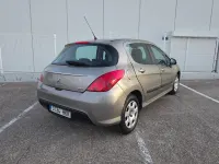 Usado Peugeot 308 Active 112 CV (82 kW) 2012 Beige Berlina