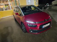 Usado Citroën Spacetourer Feel 150 CV (110 kW) 2017 Rojo Monovolumen