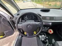 Usado Opel Meriva Enjoy 100 CV (73 kW) 2004 Gris / plata Monovolumen