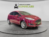 Usado Ford Fiesta Trend 101 CV (74 kW) 2013 Burdeos Utilitario