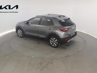 Usado Kia Stonic 100 CV (73 kW) 2025 Gris SUV