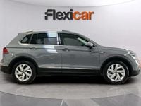 Usado VW Tiguan Life 150 CV (110 kW) 2021 Gris SUV
