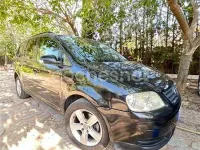 Usado VW Touran Advance 136 CV (100 kW) 2005 Negro Monovolumen