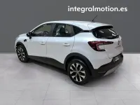 Usado Renault Captur Intens 100 CV (73 kW) 2022 Blanco SUV