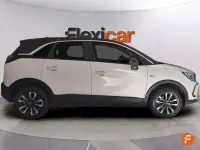 Usado Opel Crossland 110 CV (80 kW) 2024 Blanco SUV