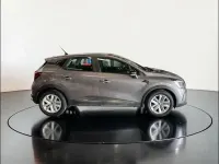 Usado Renault Captur Zen 130 CV (95 kW) 2020 Gris / plata SUV