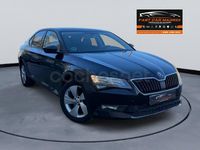 Usado Skoda Superb Style 150 HP (110 kW) 2018 Preto Sedan