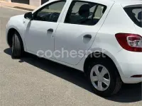 Usado Dacia Sandero Ambiance 75 CV (55 kW) 2015 Blanco Berlina