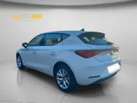 Usado Seat Leon Reference 116 CV (85 kW) 2022 Blanco Utilitario