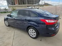Usado Ford Focus Trend 115 CV (84 kW) 2012 Azul Berlina