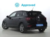 Usado VW Polo R-line 95 CV (69 kW) 2024 Negro Utilitario