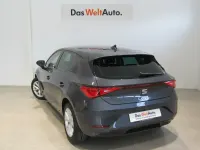 Usado Seat Leon Style 110 CV (80 kW) 2021 Gris