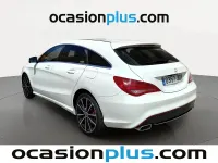 Usado Mercedes CLA200 Shooting Brake Urban 136 CV (100 kW) 2015 Blanco Familiar