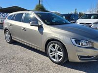 Usado Volvo V60 Momentum 136 CV (100 kW) 2014 Beige Familiar