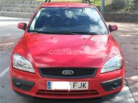 Usado Ford Focus Trend 115 CV (84 kW) 2006 Rojo Berlina