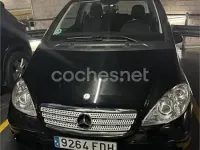 Usado Mercedes A150 Avantgarde 95 CV (69 kW) 2006 Negro Monovolumen