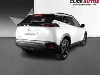 Usado Peugeot 2008 Allure 100 CV (73 kW) 2023 Negro SUV