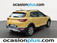 Usado Kia Stonic 84 CV (61 kW) 2024 Amarillo SUV