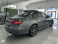 Usado Mercedes E220 194 CV (142 kW) 2022 Gris Berlina