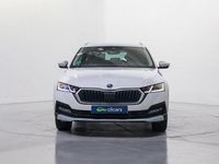 Usado Skoda Octavia 150 CV (110 kW) 2023 Blanco Familiar
