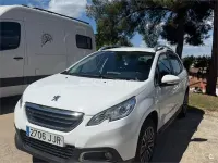 Usado Peugeot 2008 Active 110 CV (80 kW) 2015 Blanco SUV