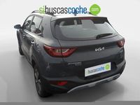 Usado Kia Stonic 120 CV (88 kW) 2021 Gris/plata SUV