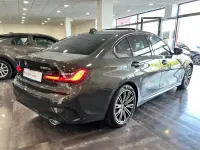 Usado BMW 320e M Sport 204 CV (150 kW) 2021 Gris Berlina