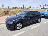 Usado Audi A3 Attraction 102 CV (75 kW) 2004 Negro Utilitario