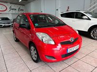 Usado Toyota Yaris Live 69 CV (50 kW) 2009 Rojo Utilitario