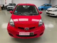 Usado Toyota Aygo Style 68 CV (50 kW) 2010 Rojo Utilitario