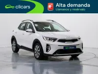 Usado Kia Stonic 100 CV (73 kW) 2022 Blanco SUV