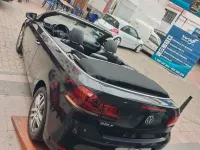 Usado VW Golf Cabriolet 122 CV (89 kW) 2013 Negro Descapotable