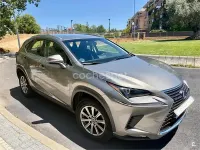 Usado Lexus NX300h Business Edition 197 CV (144 kW) 2018 Gris / plata SUV